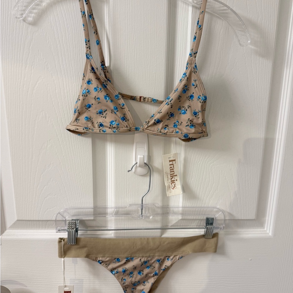 [NWT] Frankie's Bikinis Tan and Blue Floral Bikini S/M, Spring Bloom pattern - Picture 2 of 10